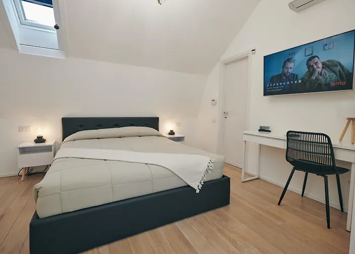 Sant\'Andrea Penthouse By Montenapoleone Living